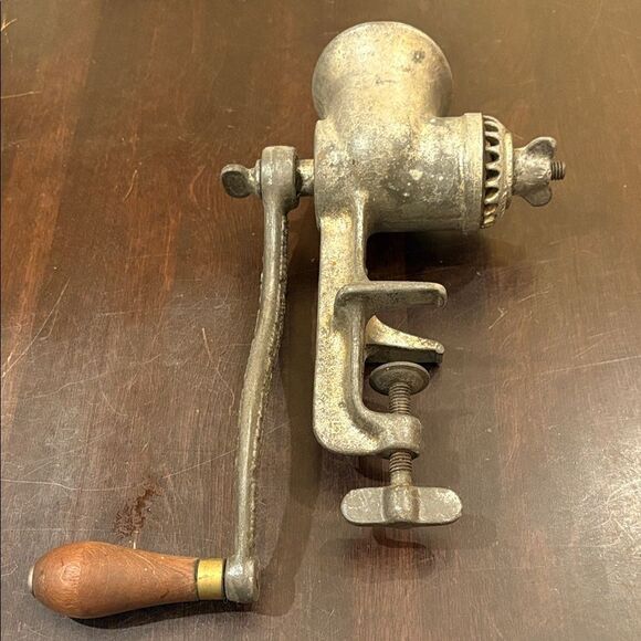 Universal Rustic Silver Metal Grinder - Picture 3 of 6